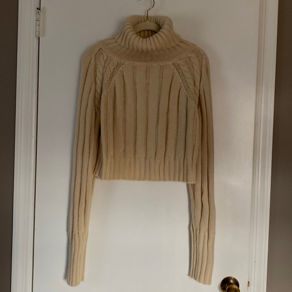 Soft cropped tan sweater, like new, size L